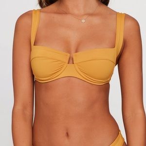 L*SPACE CAMELLIA DD/D CUP TOP